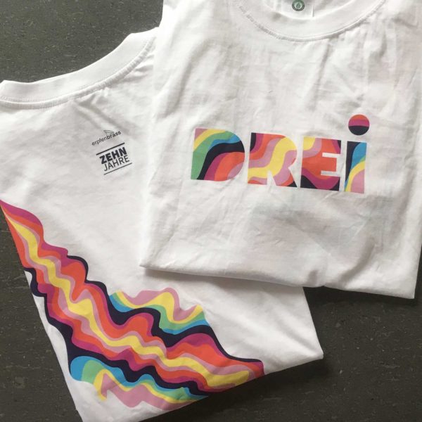 erpfenbrass_shop_drei_tshirt_lightbox02